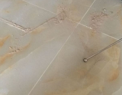 广德瓷砖空鼓维修公司分享粘合剂选择不当在瓷砖铺贴过程中可能导致以下问题